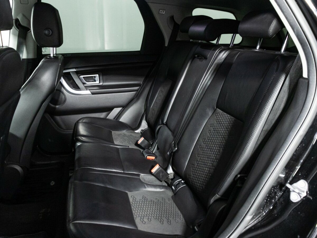 Land Rover Discovery Sport 2017 года с пробегом. Фото: #9