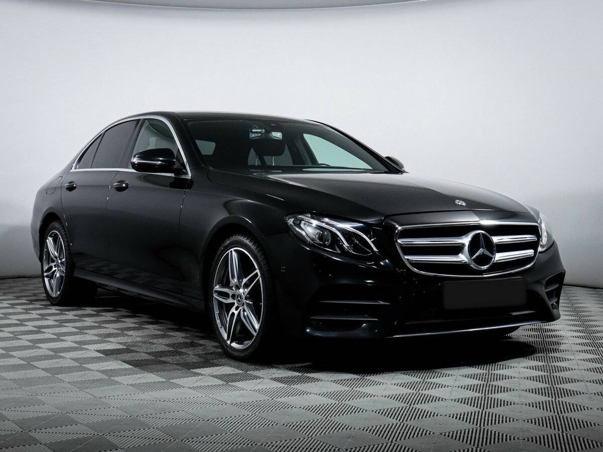 Mercedes-Benz E-Класс 2019 года с пробегом. Фото: #2