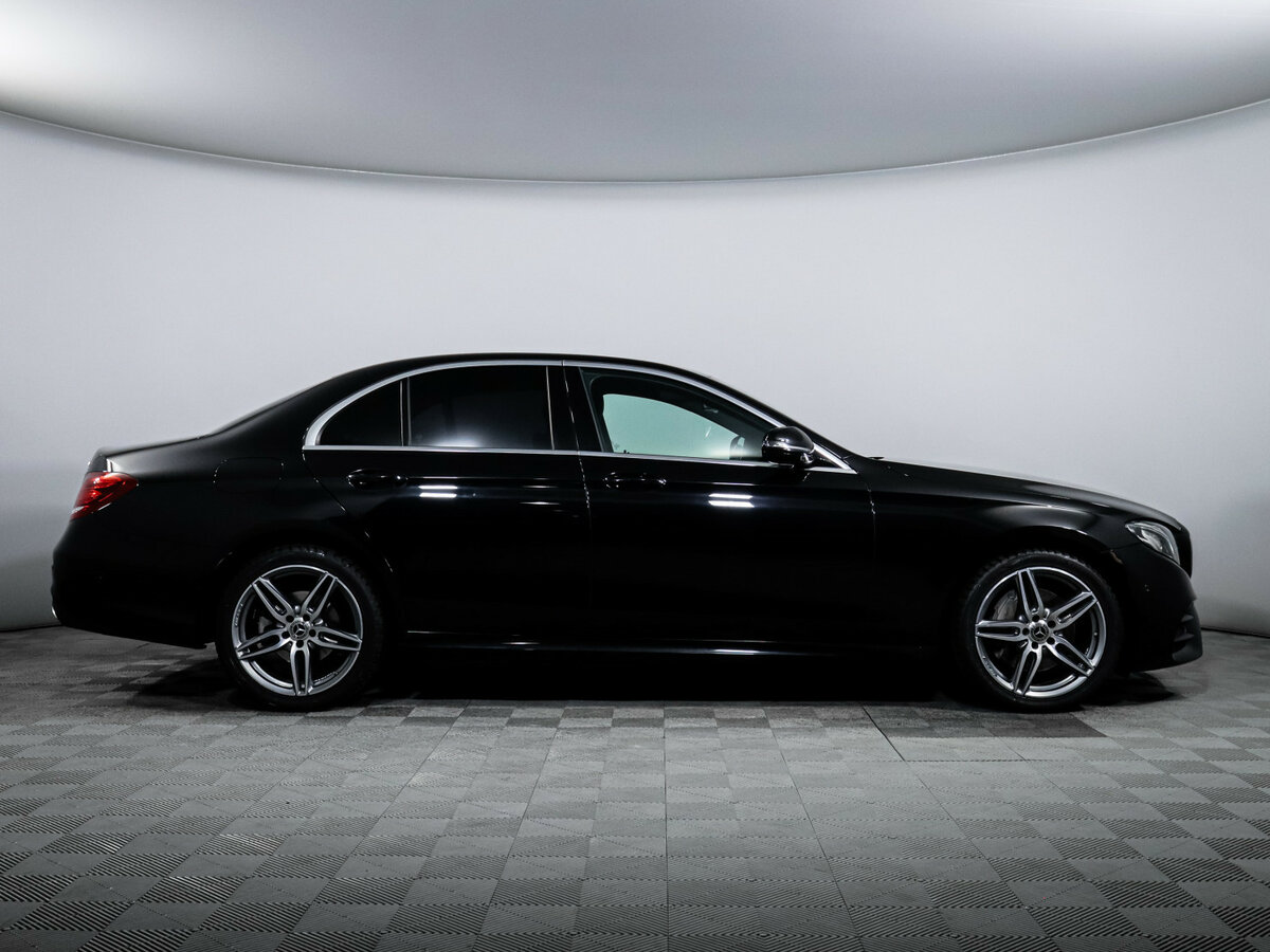 Mercedes-Benz E-Класс 2019 года с пробегом. Фото: #3