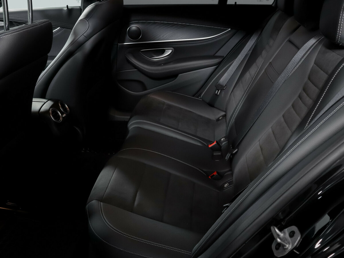 Mercedes-Benz E-Класс 2019 года с пробегом. Фото: #9