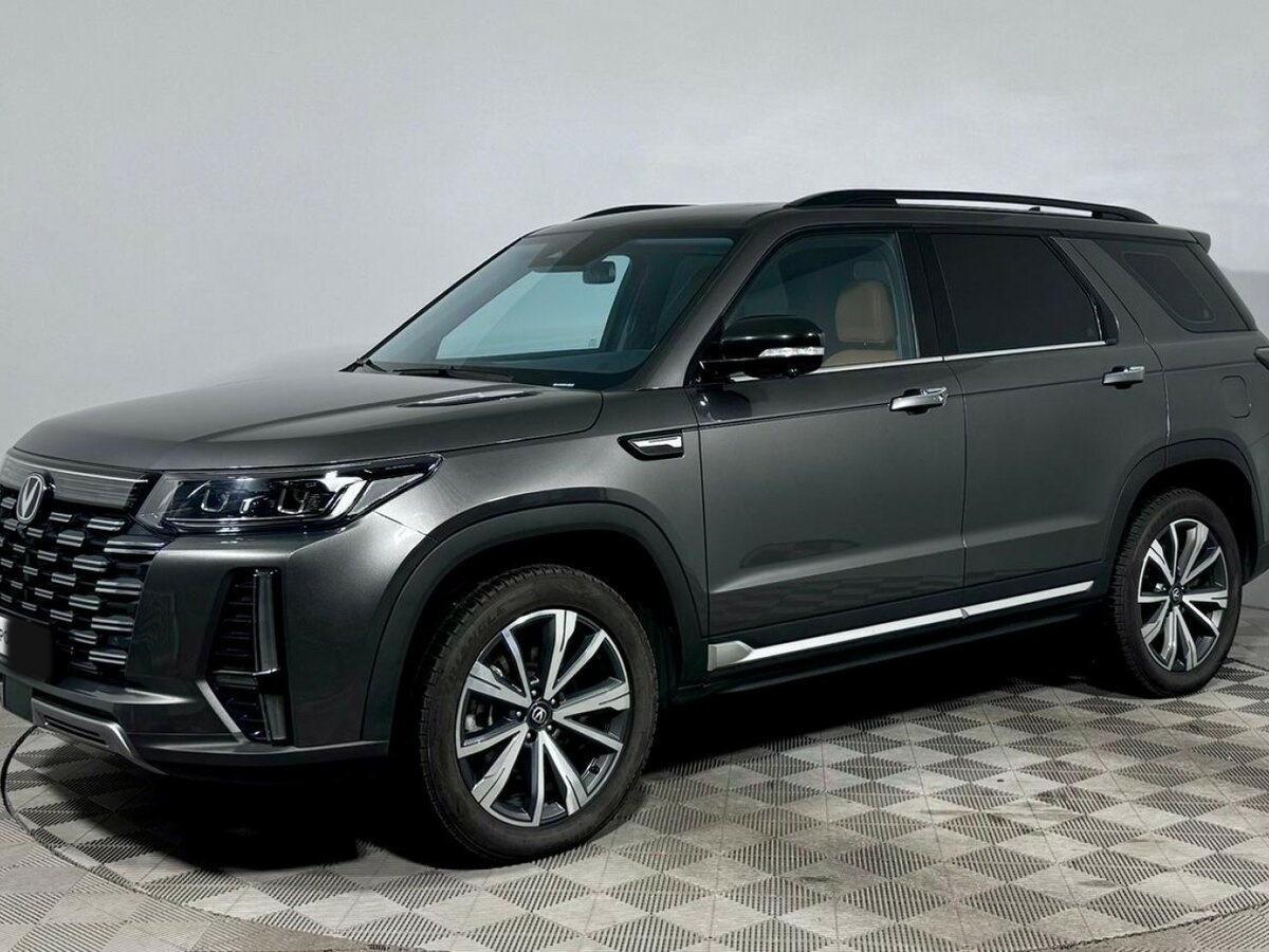 Changan CS95 2023 года с пробегом. Фото: #1