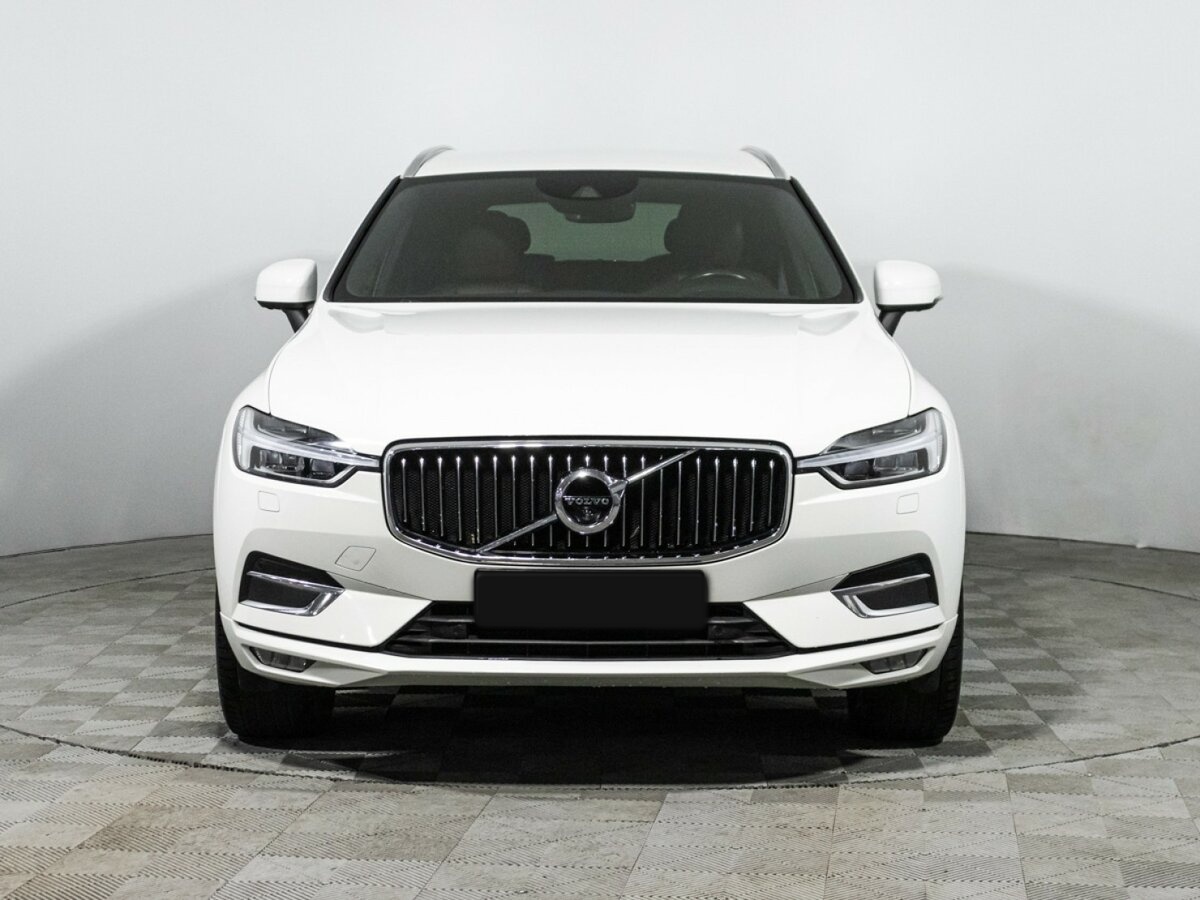 Volvo XC60 2020 года с пробегом. Фото: #1