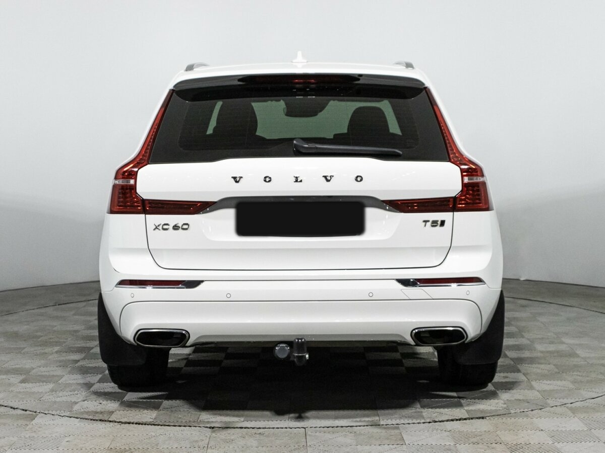 Volvo XC60 2020 года с пробегом. Фото: #4