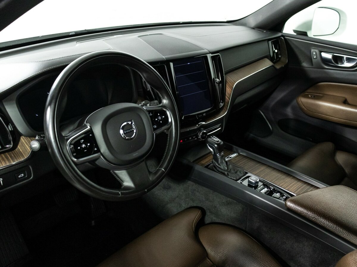 Volvo XC60 2020 года с пробегом. Фото: #8