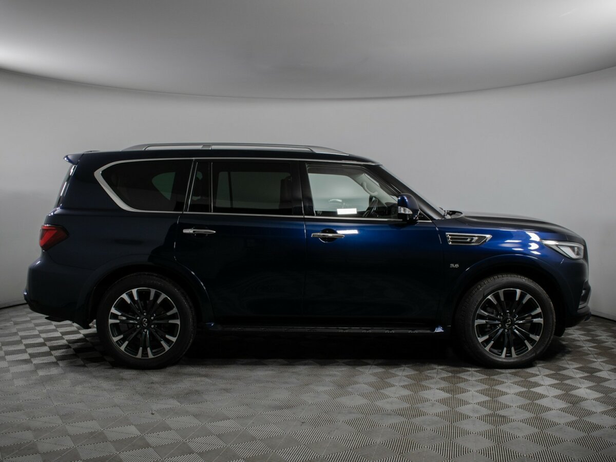 Infiniti QX80 2018 года с пробегом. Фото: #3