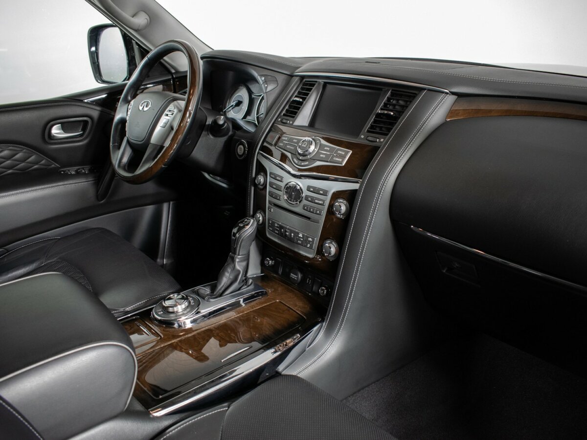 Infiniti QX80 2018 года с пробегом. Фото: #8