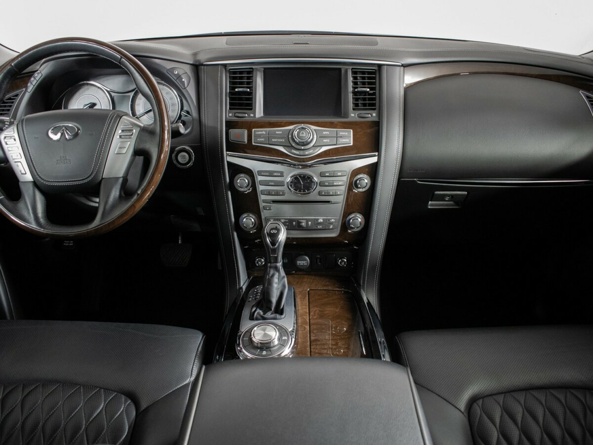 Infiniti QX80 2018 года с пробегом. Фото: #11