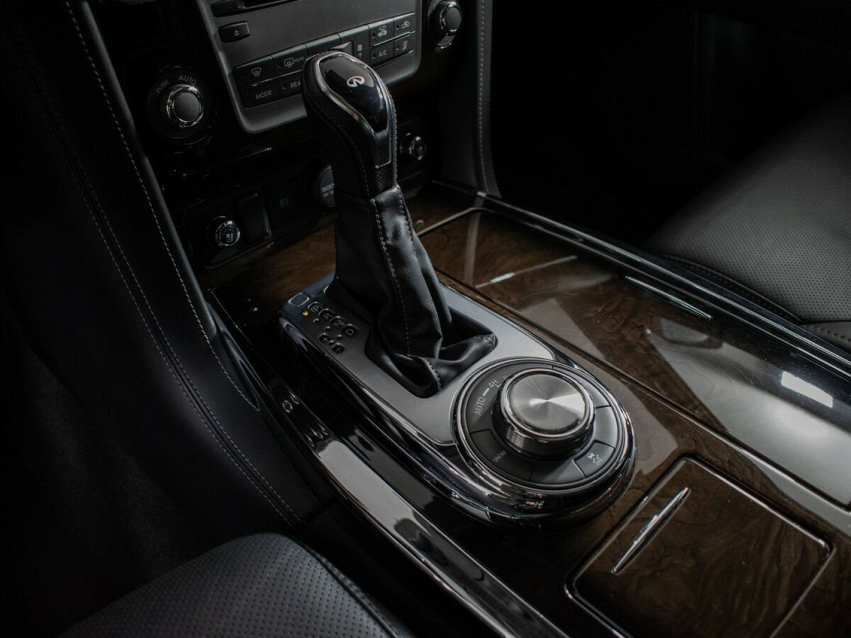 Infiniti QX80 2018 года с пробегом. Фото: #14