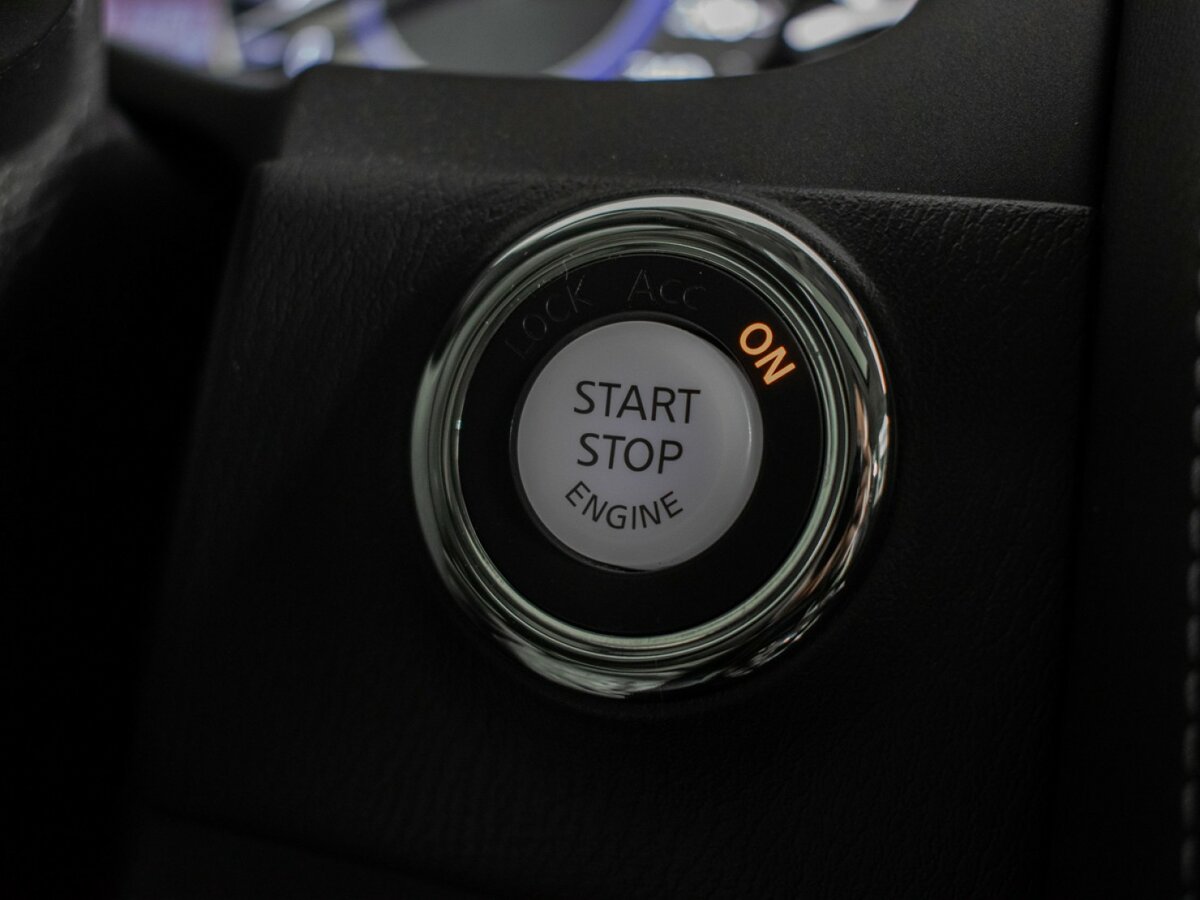 Infiniti QX80 2018 года с пробегом. Фото: #18