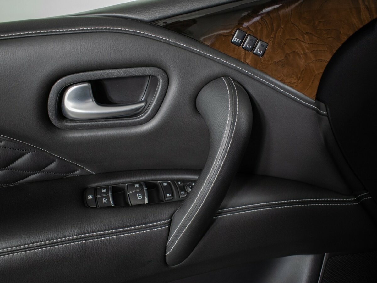 Infiniti QX80 2018 года с пробегом. Фото: #20