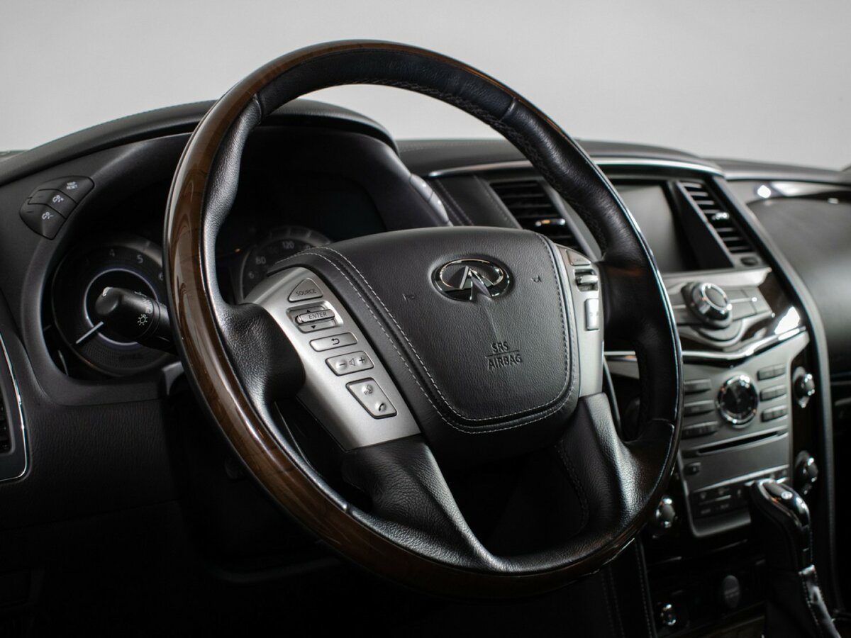 Infiniti QX80 2018 года с пробегом. Фото: #21