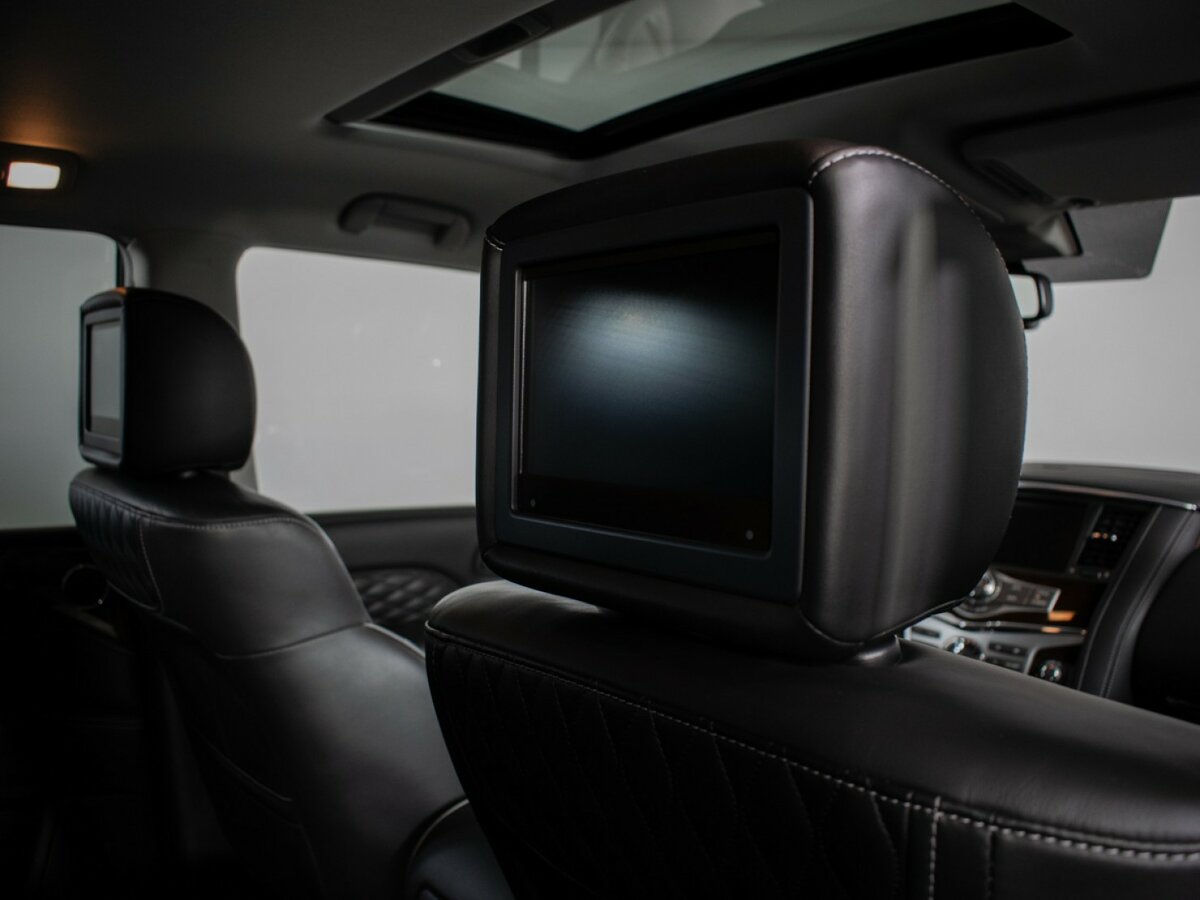 Infiniti QX80 2018 года с пробегом. Фото: #23