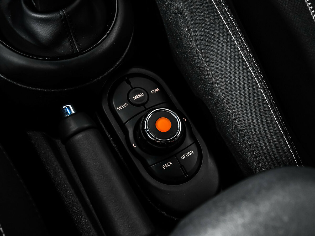 Mini Hatch 2021 года с пробегом. Фото: #14