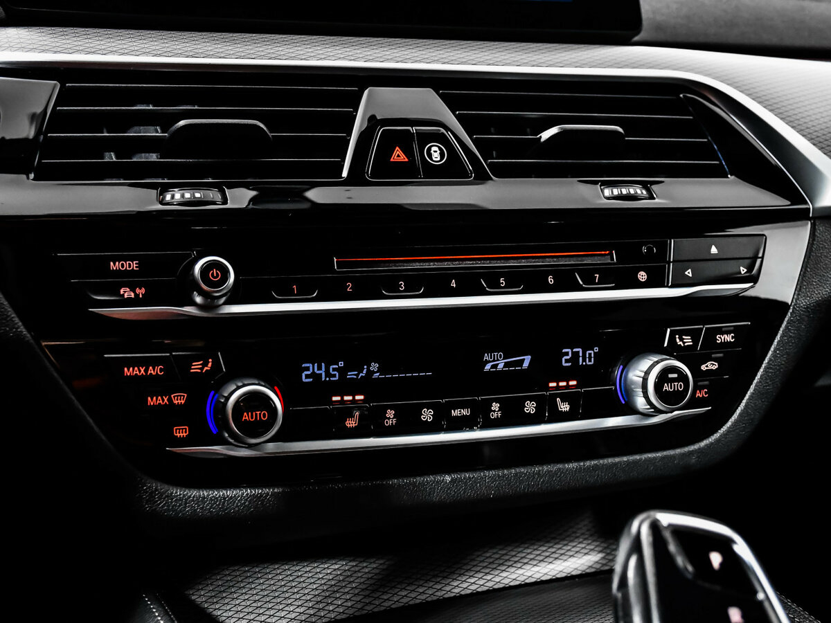 BMW 6 серии 2018 года с пробегом. Фото: #17