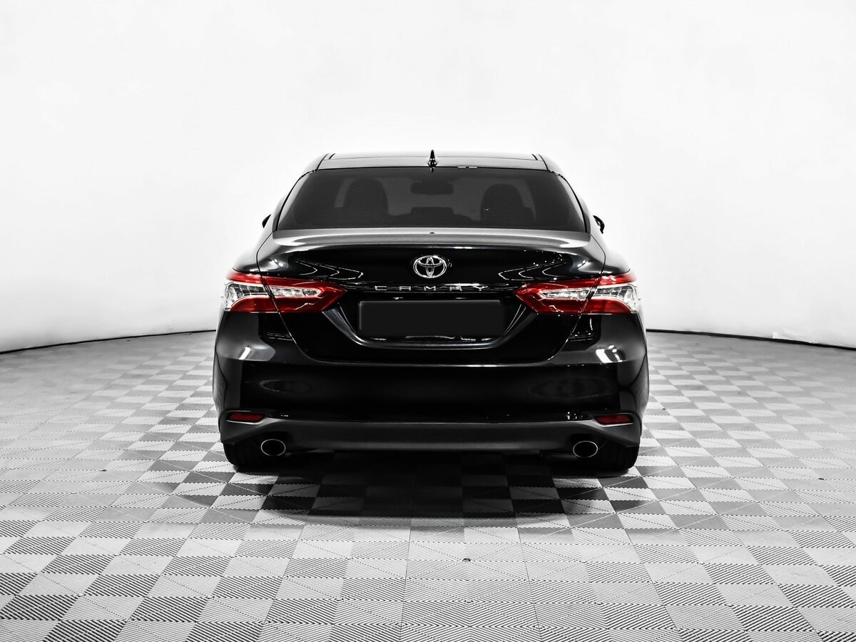 Toyota Camry 2023 года с пробегом. Фото: #4