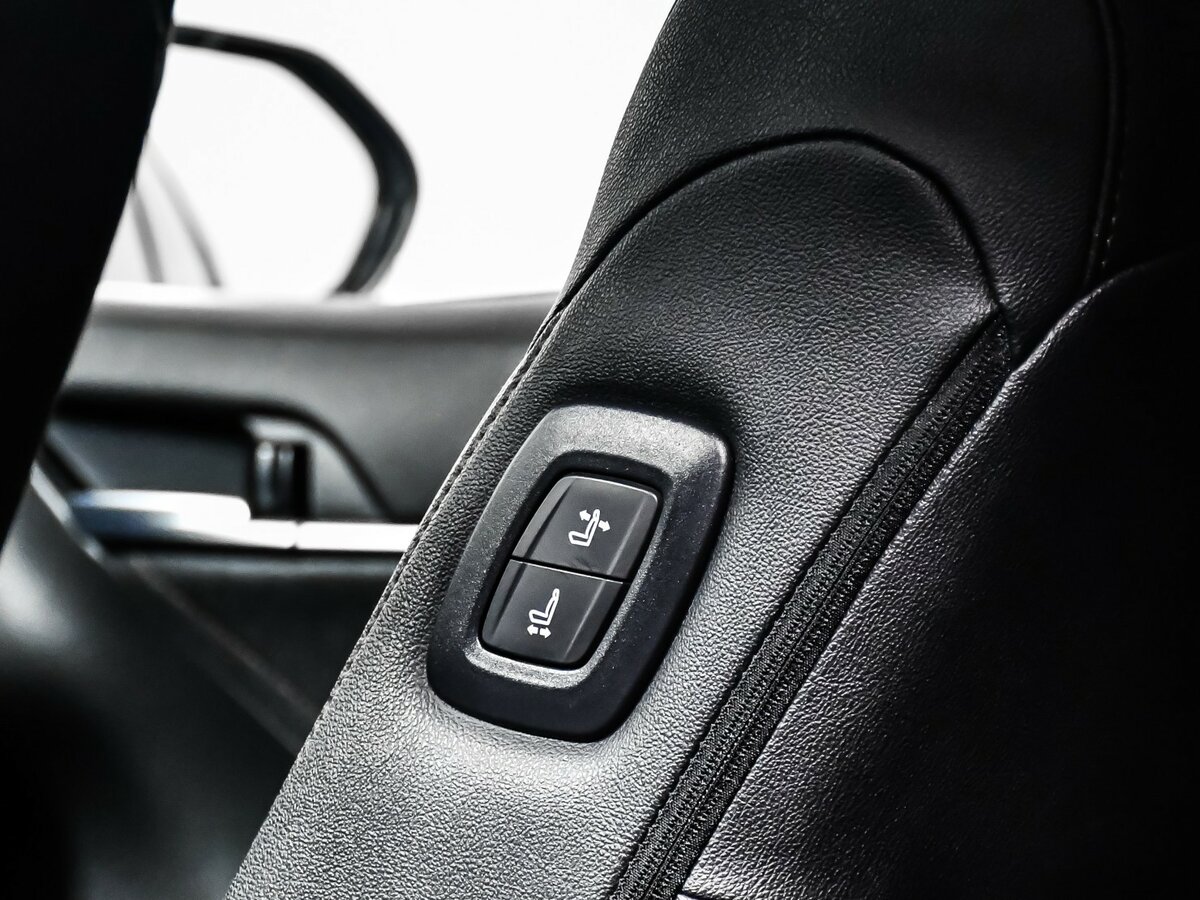 Toyota Camry 2023 года с пробегом. Фото: #10