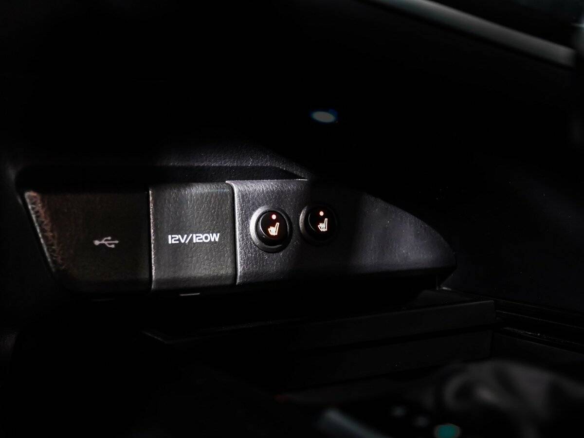 Toyota Camry 2023 года с пробегом. Фото: #14