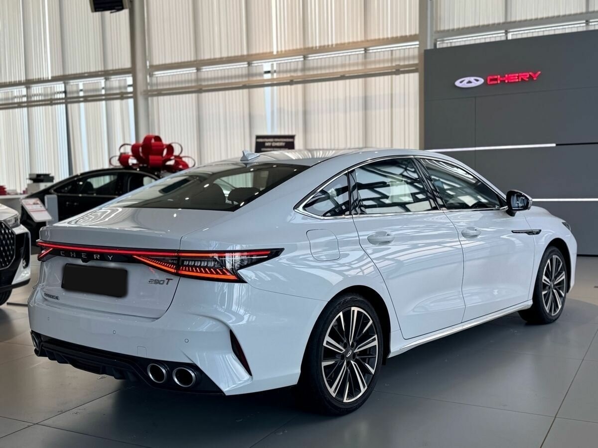 Chery Arrizo 8 2023 года с пробегом. Фото: #8