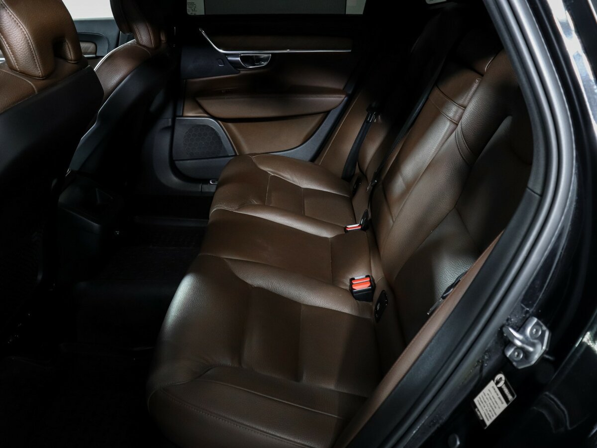 Volvo S90 2019 года с пробегом. Фото: #7