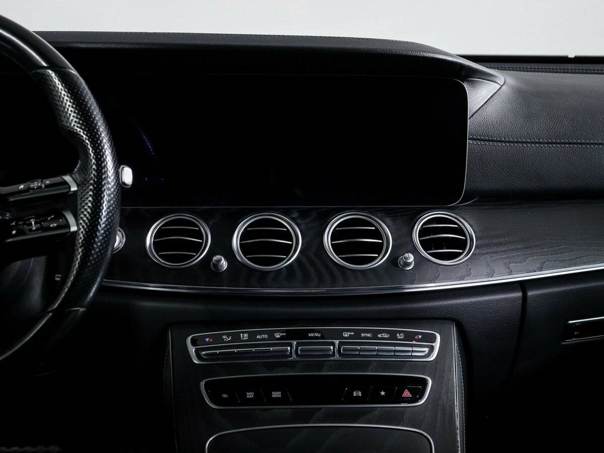 Mercedes-Benz E-Класс 2020 года с пробегом. Фото: #10