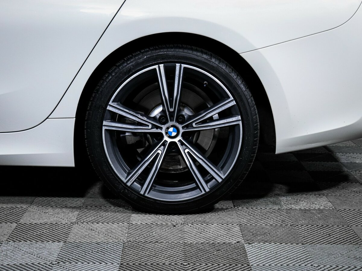 BMW 3 серии 2020 года с пробегом. Фото: #11