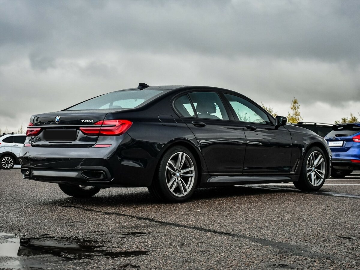 BMW 7 серии 2018 года с пробегом. Фото: #4