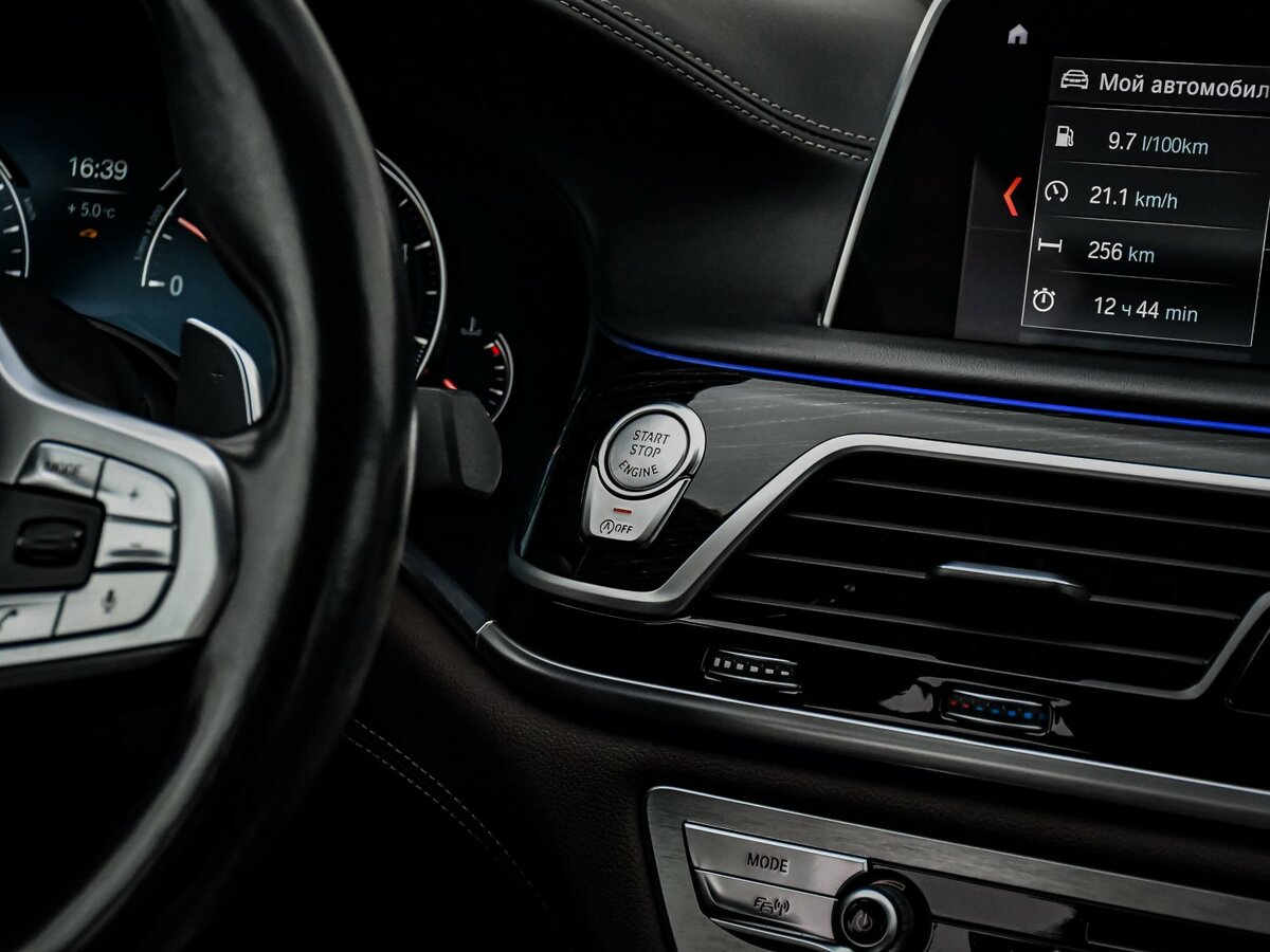 BMW 7 серии 2018 года с пробегом. Фото: #15