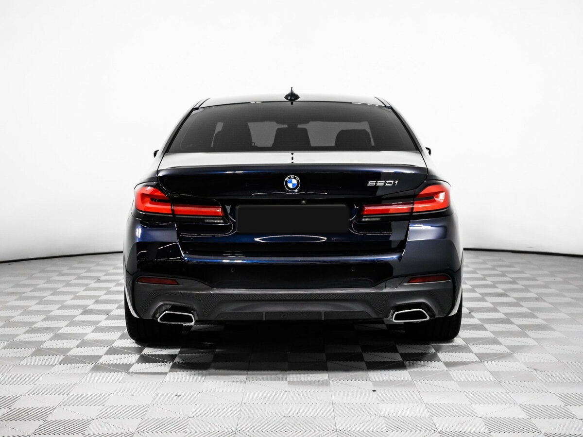 BMW 5 серии 2021 года с пробегом. Фото: #4