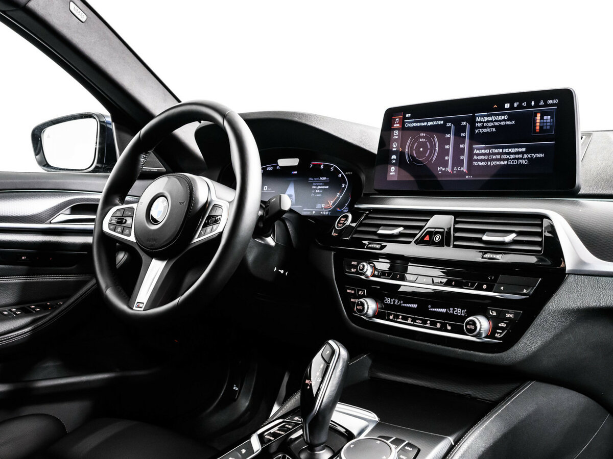 BMW 5 серии 2021 года с пробегом. Фото: #6