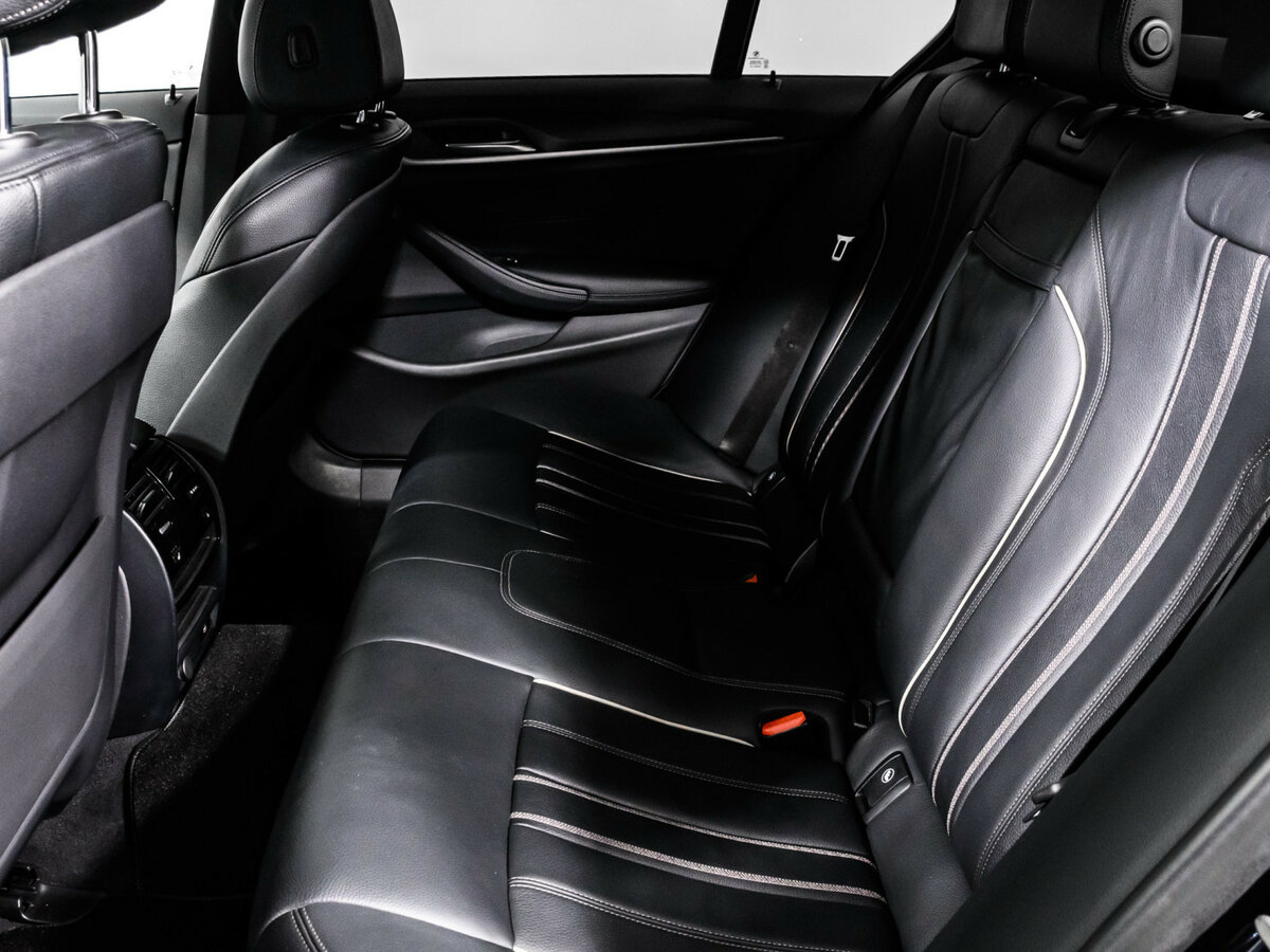 BMW 5 серии 2021 года с пробегом. Фото: #9