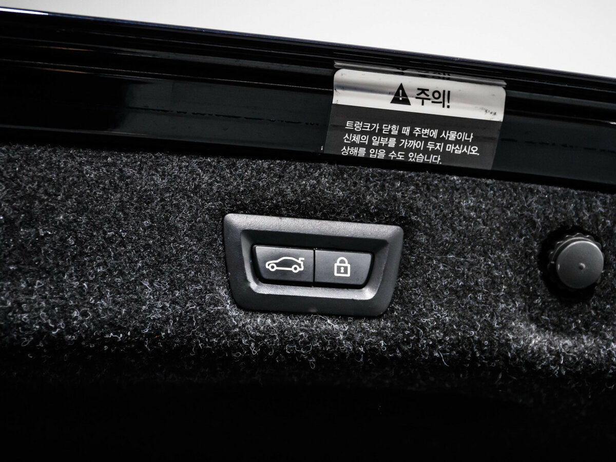 BMW 5 серии 2021 года с пробегом. Фото: #12