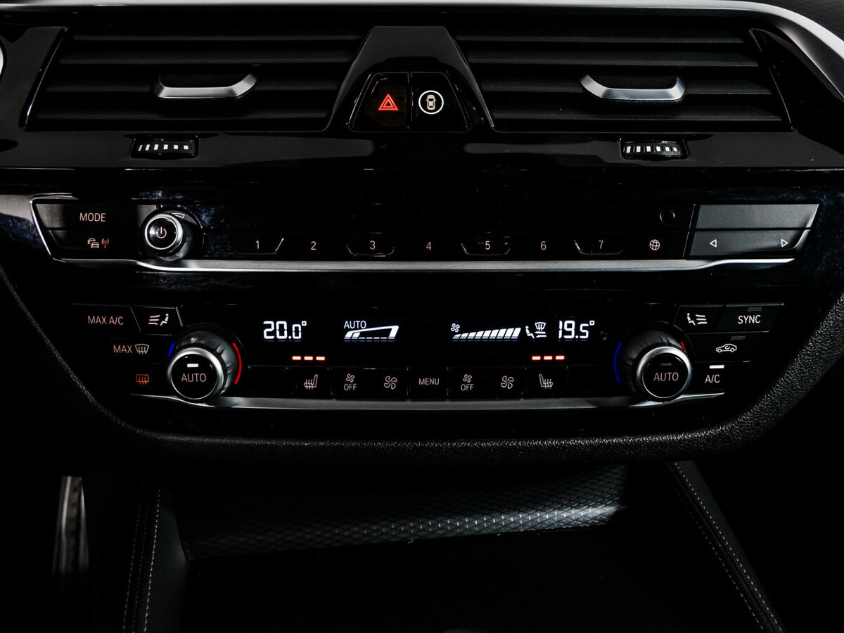 BMW 5 серии 2021 года с пробегом. Фото: #24