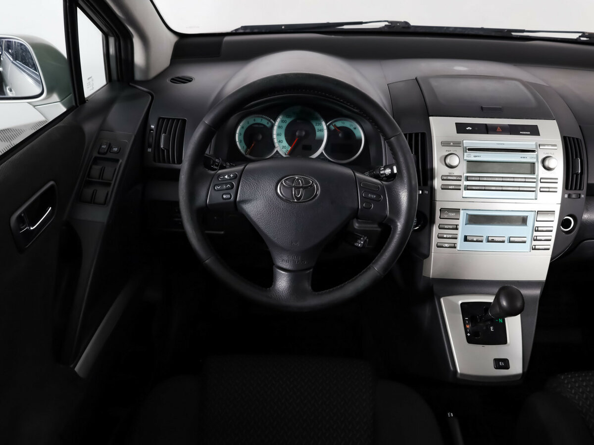 Toyota Corolla Verso 2007 года с пробегом. Фото: #7