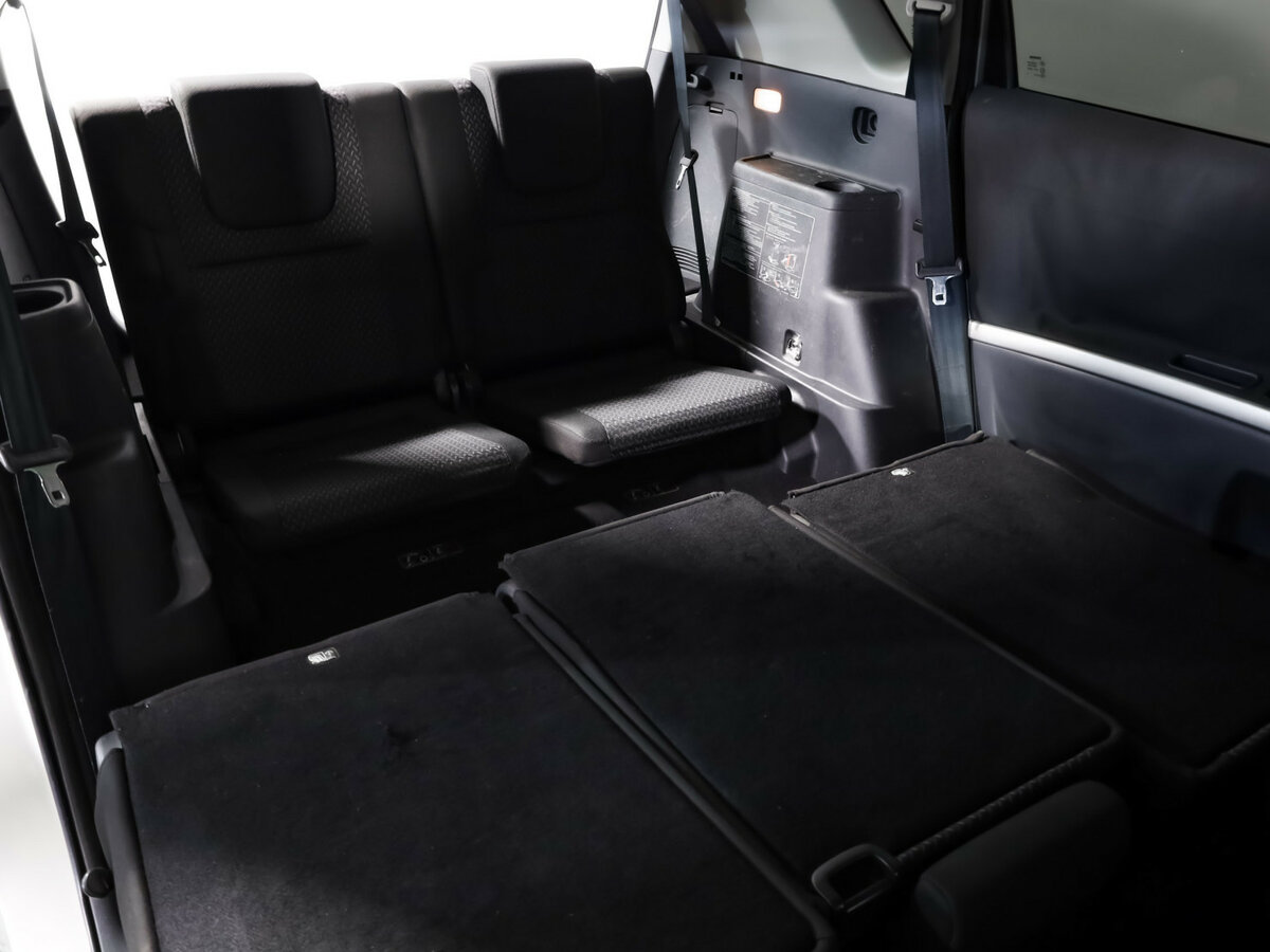 Toyota Corolla Verso 2007 года с пробегом. Фото: #19