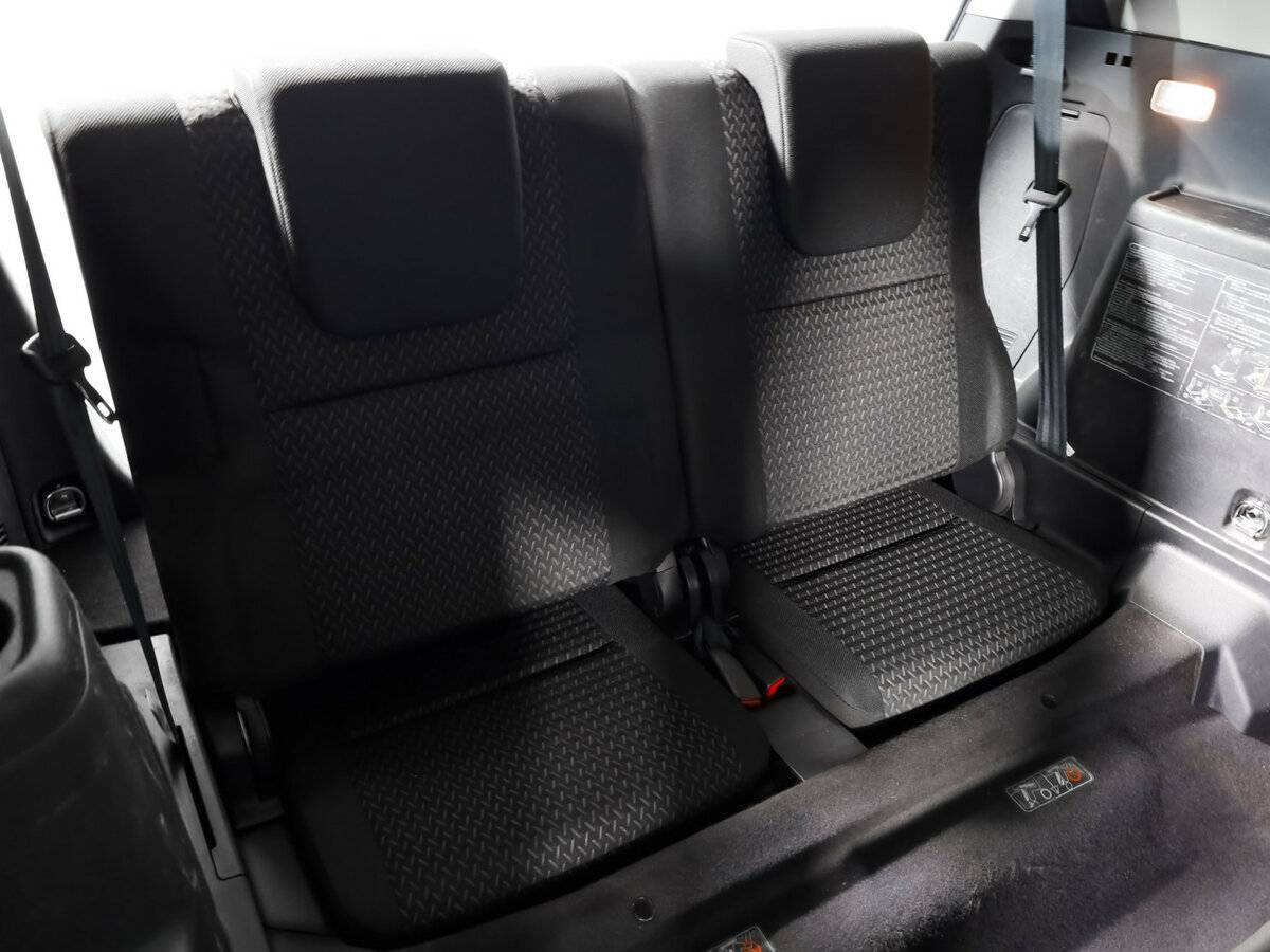 Toyota Corolla Verso 2007 года с пробегом. Фото: #21