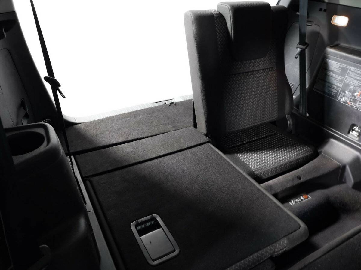 Toyota Corolla Verso 2007 года с пробегом. Фото: #22