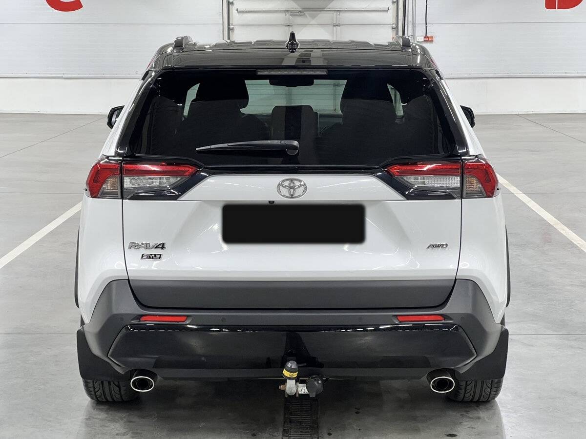Toyota RAV4 2021 года с пробегом. Фото: #5