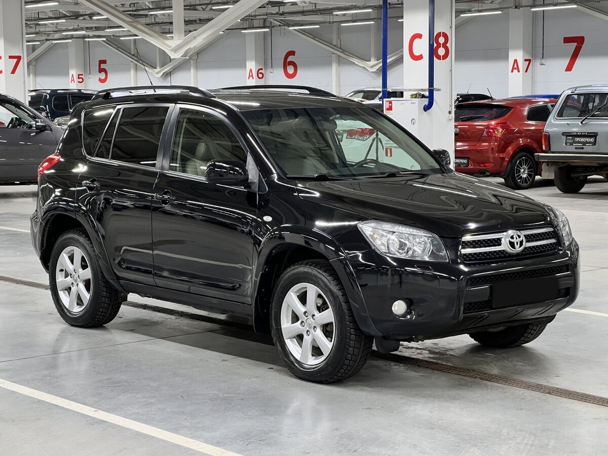Toyota RAV4 2008 года с пробегом. Фото: #2