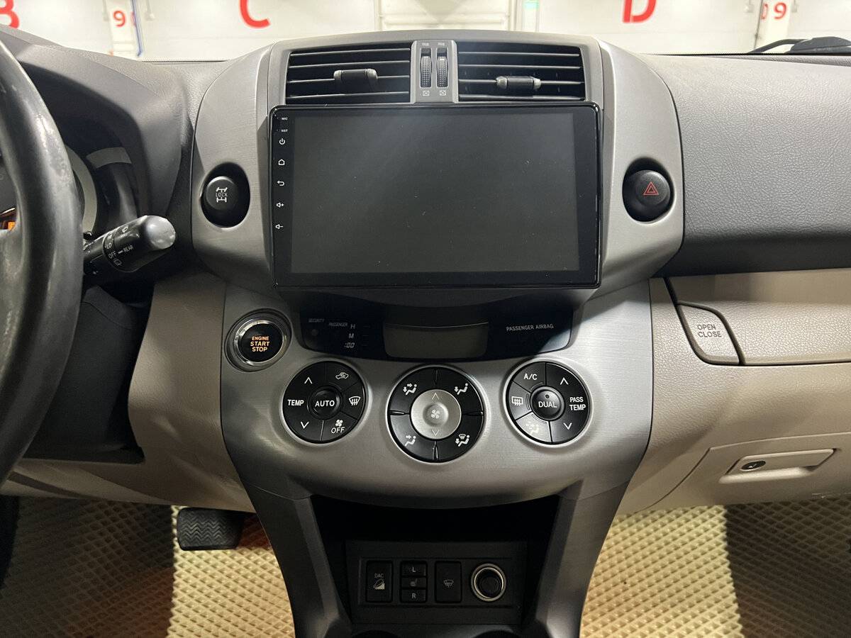 Toyota RAV4 2008 года с пробегом. Фото: #14