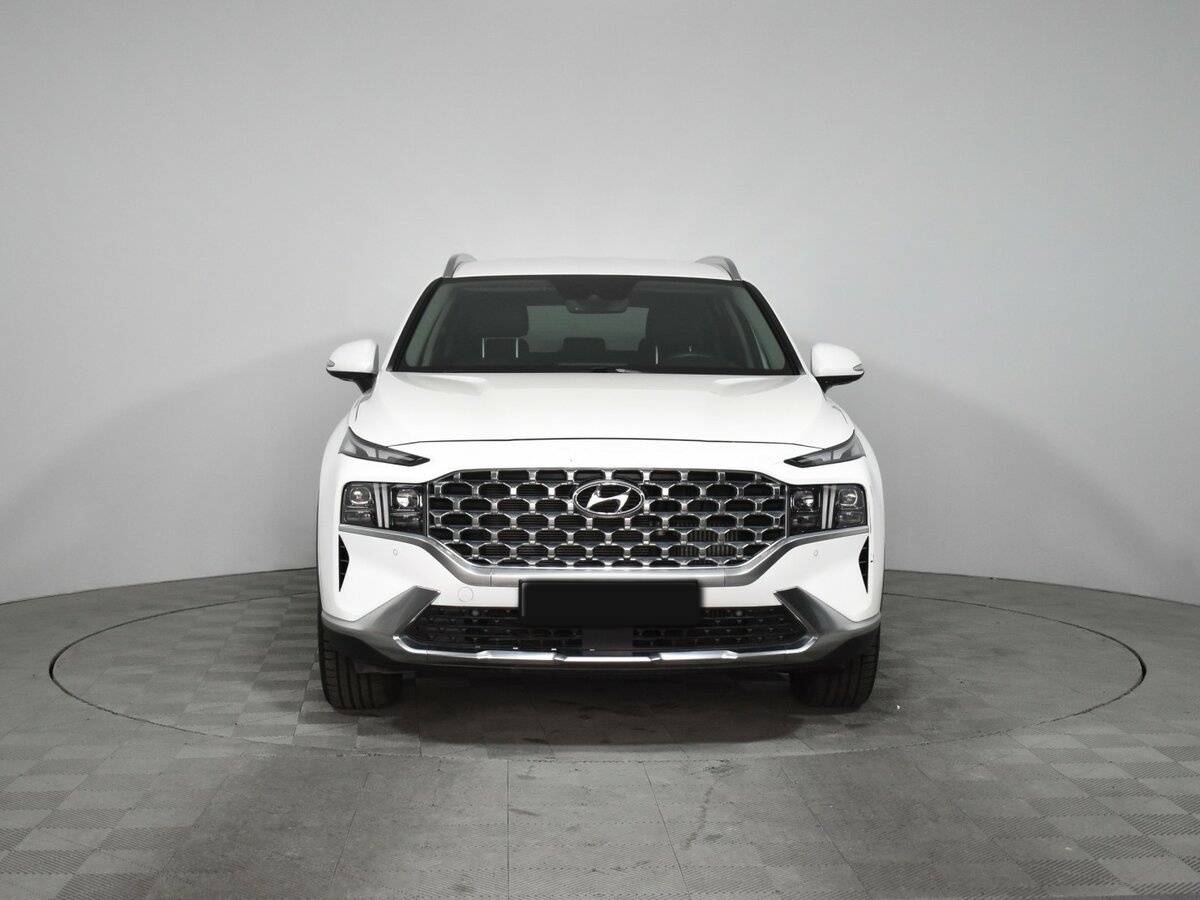 Hyundai Santa Fe 2021 года с пробегом. Фото: #1