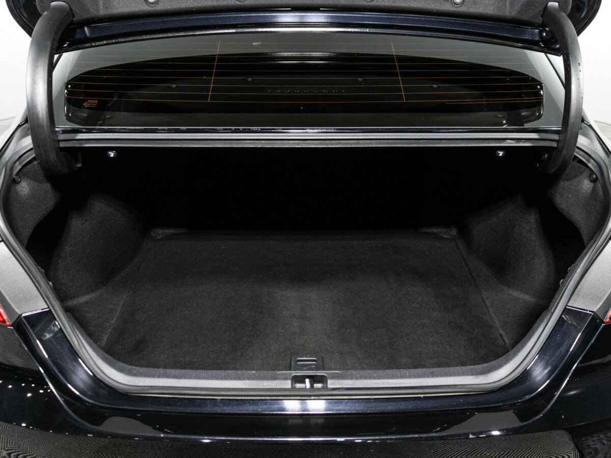 Toyota Camry 2019 года с пробегом. Фото: #21