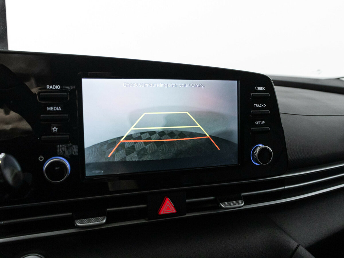 Hyundai Elantra 2023 года с пробегом. Фото: #14