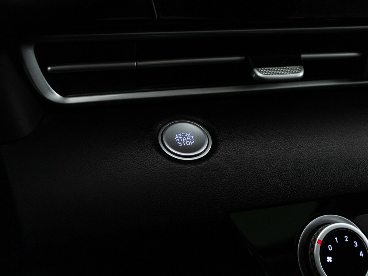 Hyundai Elantra 2023 года с пробегом. Фото: #16