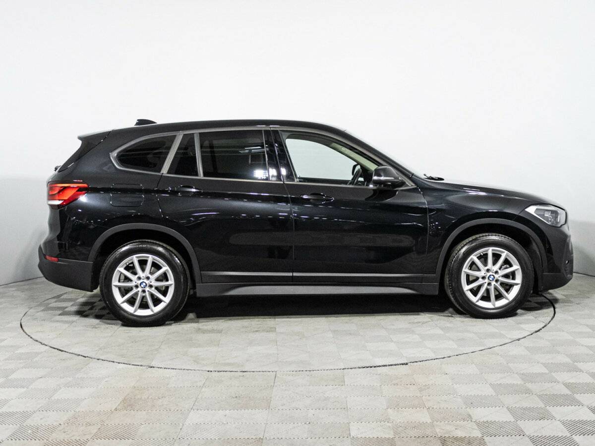BMW X1 2020 года с пробегом. Фото: #3