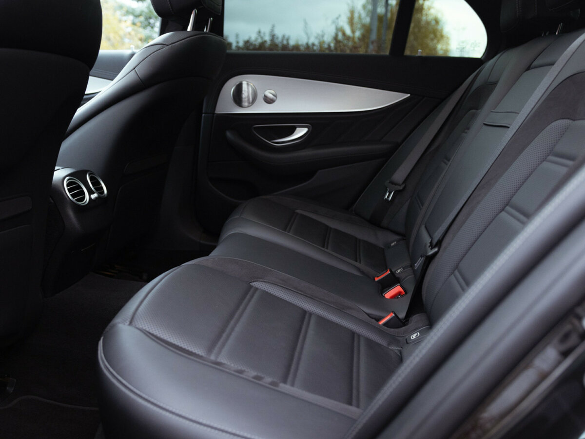 Mercedes-Benz E-Класс AMG 2021 года с пробегом. Фото: #16