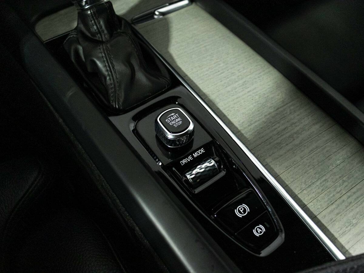 Volvo XC60 2020 года с пробегом. Фото: #12