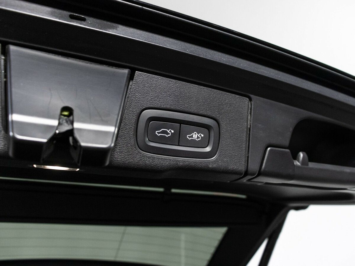 Volvo XC60 2020 года с пробегом. Фото: #16