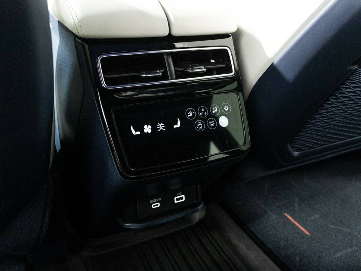 Zeekr 001 2023 года с пробегом. Фото: #22