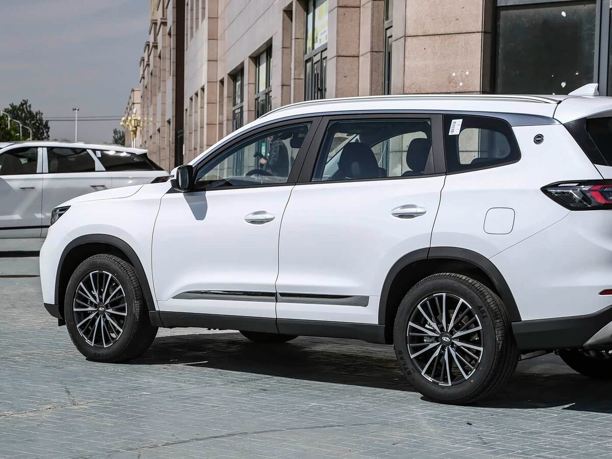 Chery Tiggo 8 2025 года с пробегом. Фото: #2