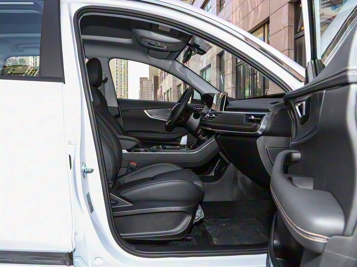 Chery Tiggo 8 2025 года с пробегом. Фото: #12
